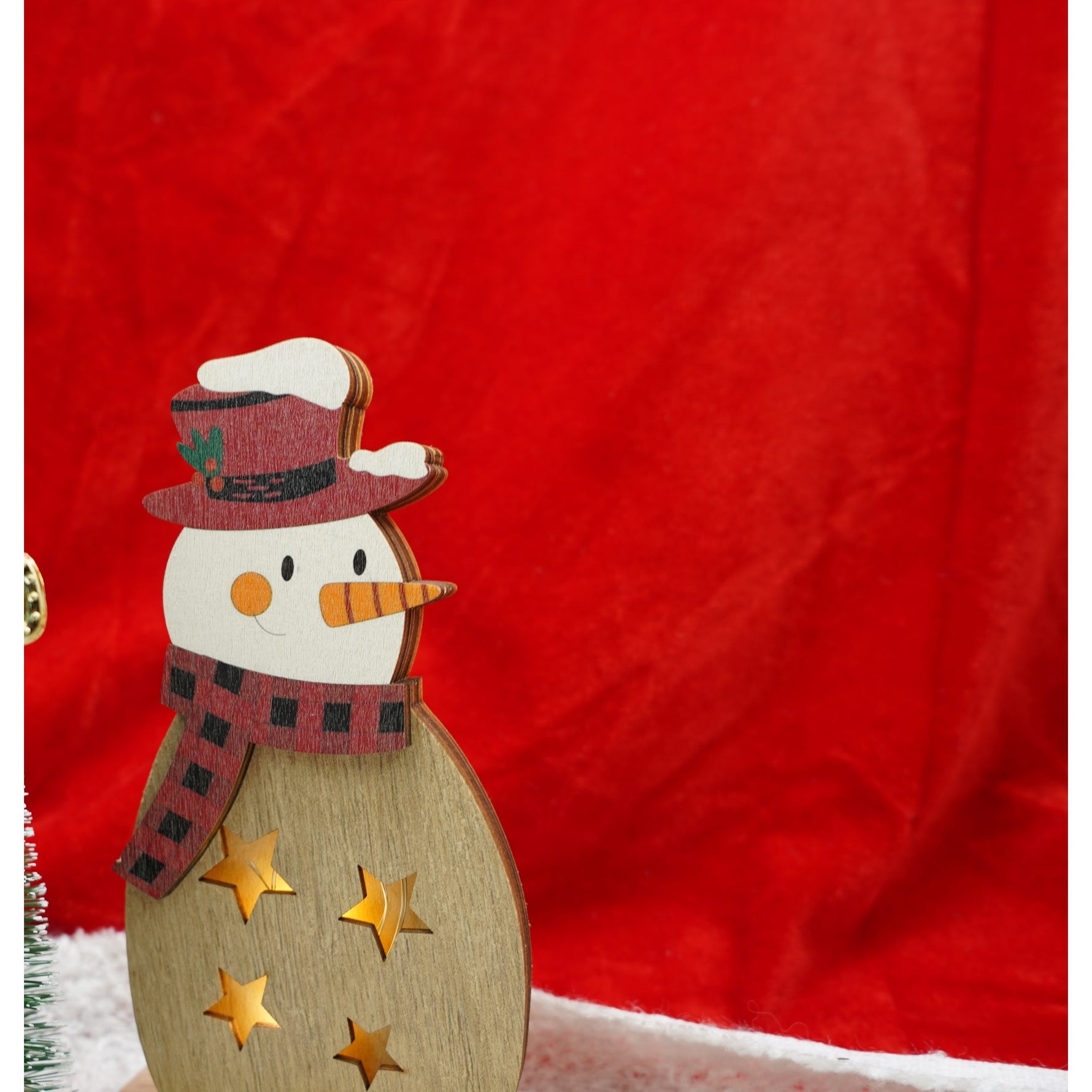 Decoratiune luminoasa, Flippy, Om de zapada, maro, lungime: 10 cm, latime: 5 cm, inaltime: 19 cm, lemn,