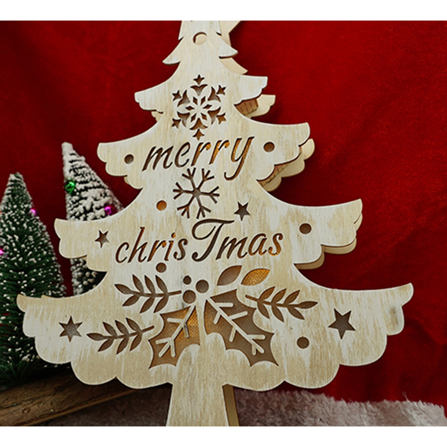 Decoratiune luminoasa, model de Brad cu inscriptie Marry Christmas, alb, lungime: 11 cm, latime: 5 cm, inaltime: 30 cm,