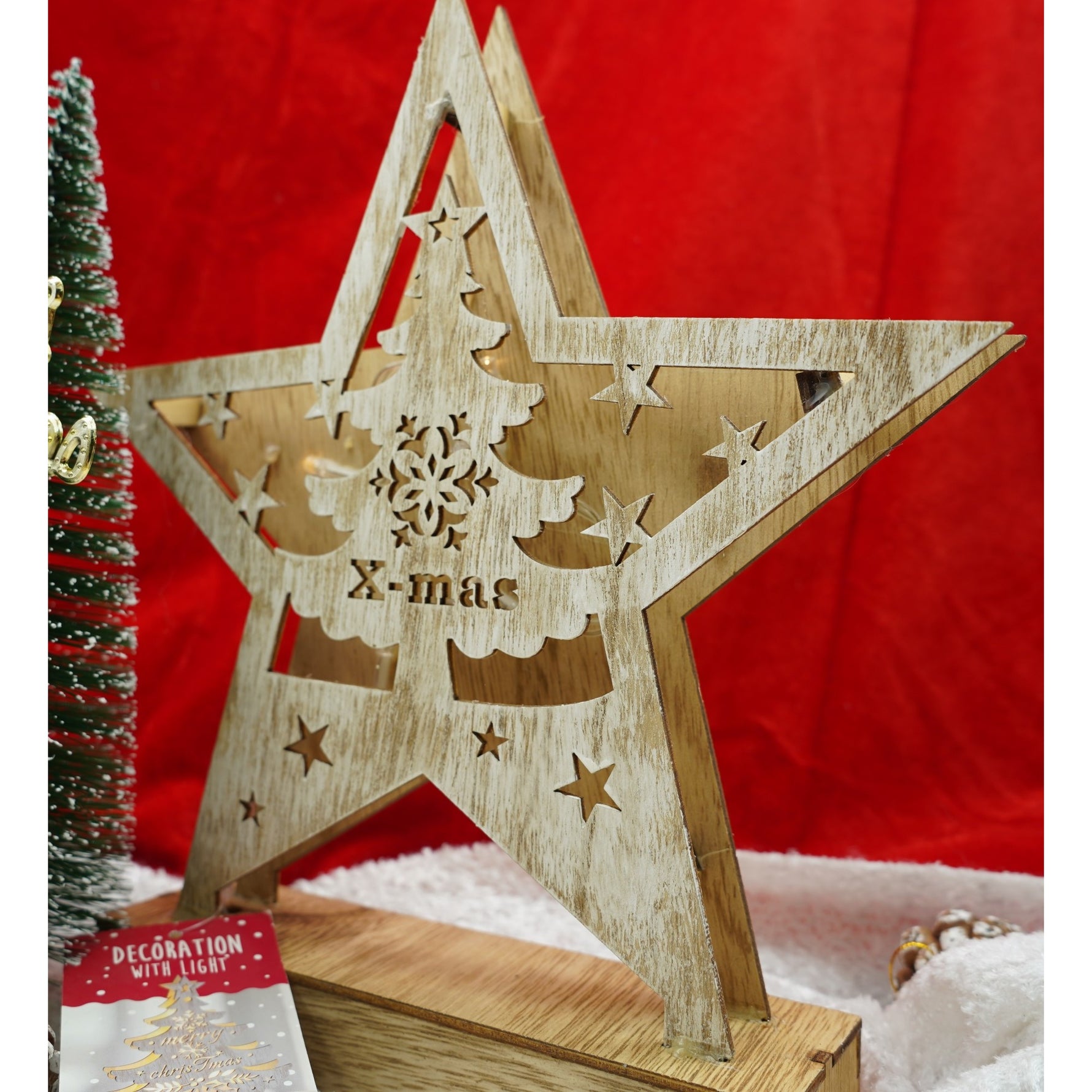 Decoratiune luminoasa, model de Stea cu Brad si inscriptie Marry Christmas, alb, lungime: 19 cm, latime: 5 cm,