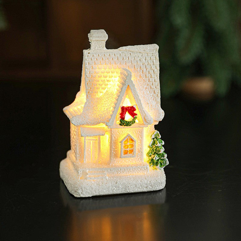 Decoratiune Ornament de Craciun, Flippy, Casuta de Craciun din Rasina, Model Casa Mica Iluminata din Interior, 8.5 x 5
