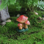 Decoratiune Ornament pentru Ghiveci, Flippy, Decoratiune pentru Gradina, Model 1 Ciuperci Rosii cu Buline Albe, 3.1 x 4