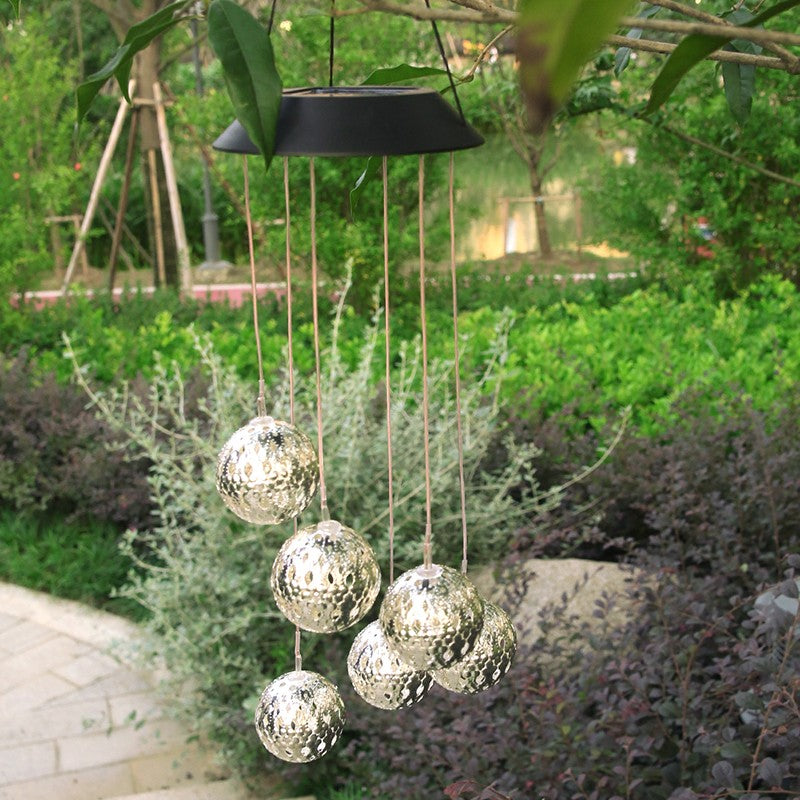 Lampa solara de tip decoratiune pentru gradina, Flippy, model clopotel de vant, alb cald