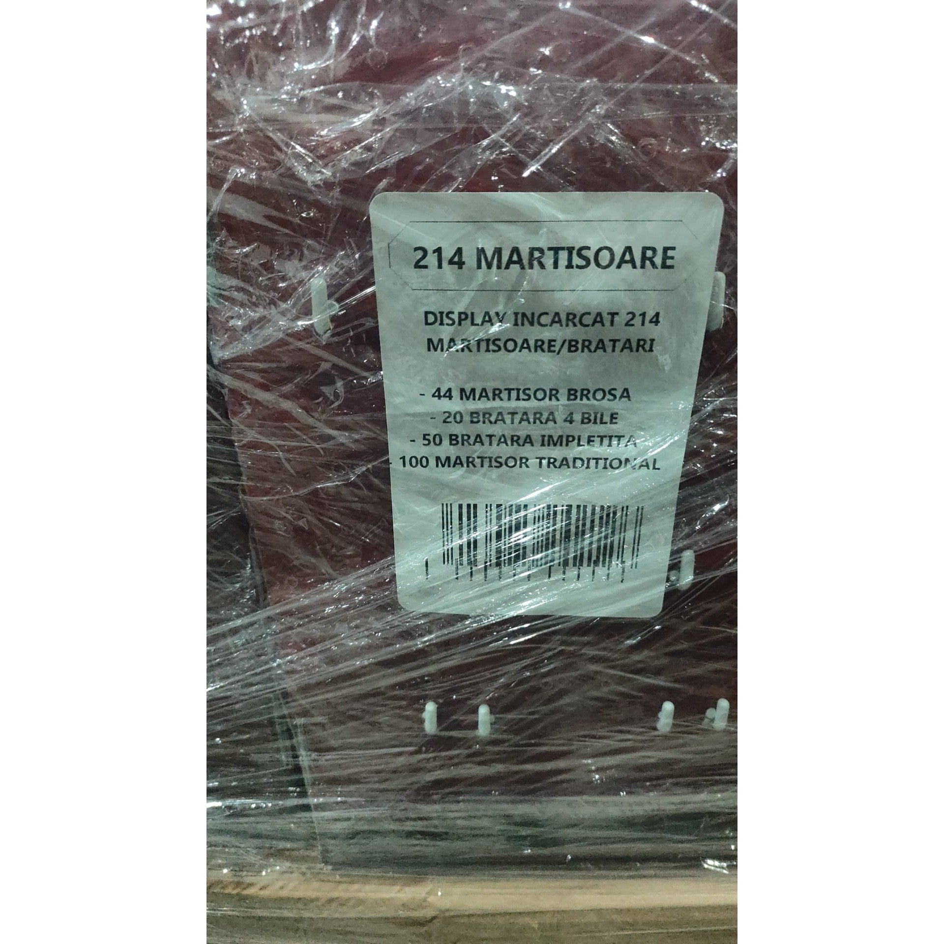 Display incarcat cu 214 martisoare