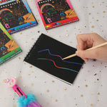 Caiet cu fise razuibile Flippy, DIY Magic Scratch, 12 File, Curcubeu, Creion din Lemn, Cartonase negre, 14 x 10 cm,