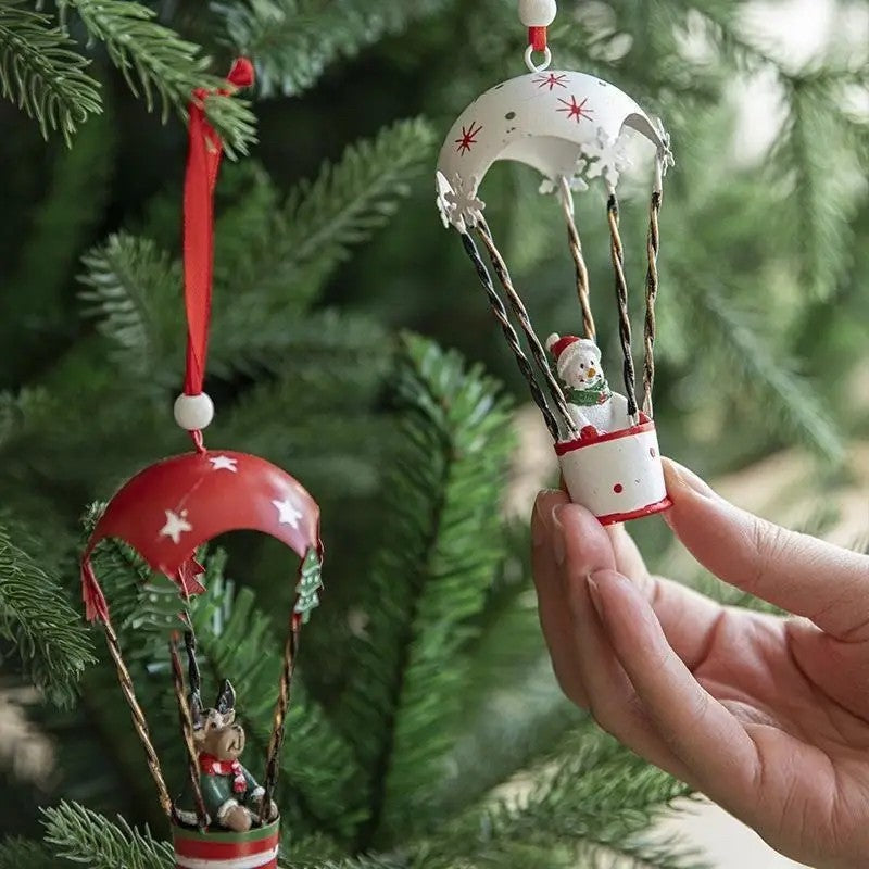 Figurina pentru Brad de Craciun, Flippy, Model Ren in Balon cu Aer Cald, Ornament pentru Brad, din Metal, 11 x 5.5 x