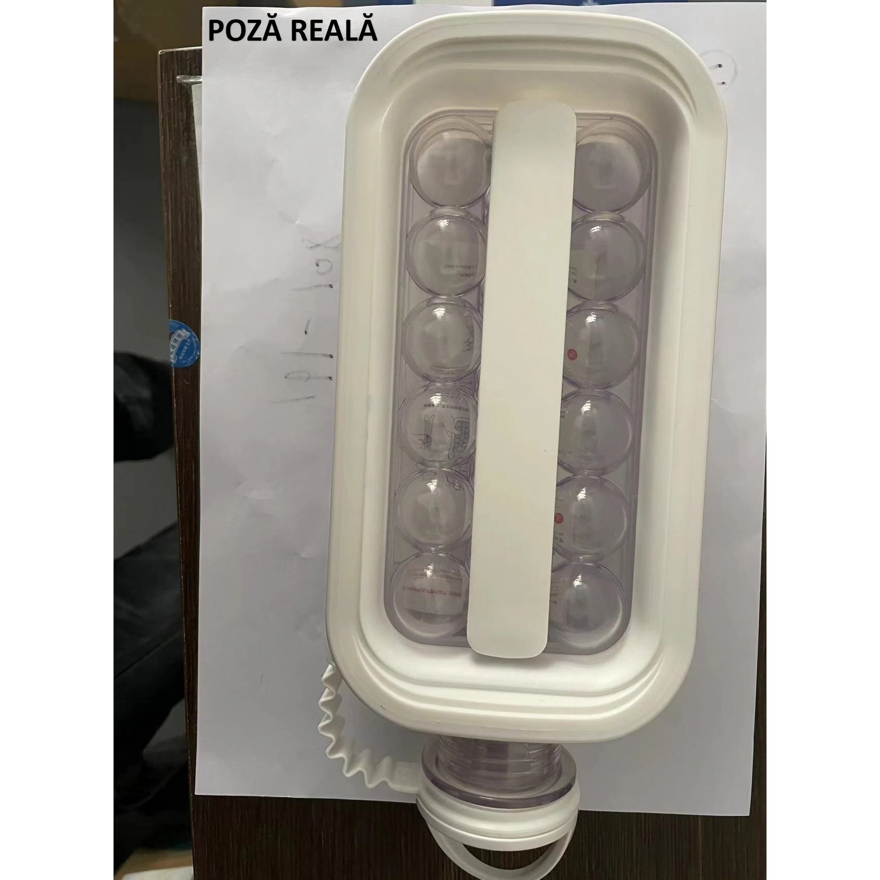 Forma pentru Gheata 2 in 1 Portabila, Flippy, Tavita sub Forma de Sticla, Diametru 3 cm, Multifunctional, 17 Bilute de