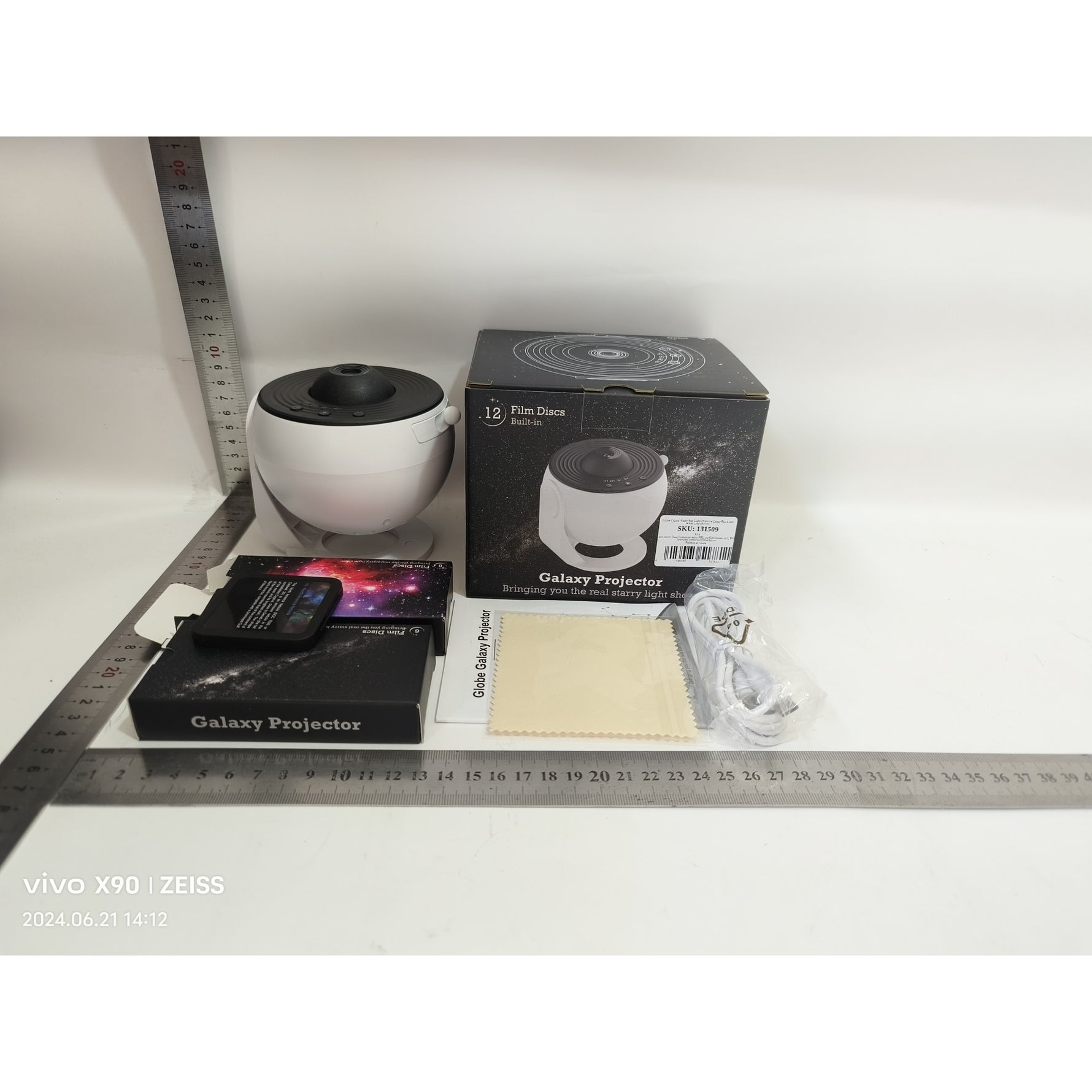 Lampa Tip Proiector Galaxie, Flippy, pentru Dormitor, Tematica Cer Instelat, Model Glob, HD, Rotire 360 de Grade, 20 de