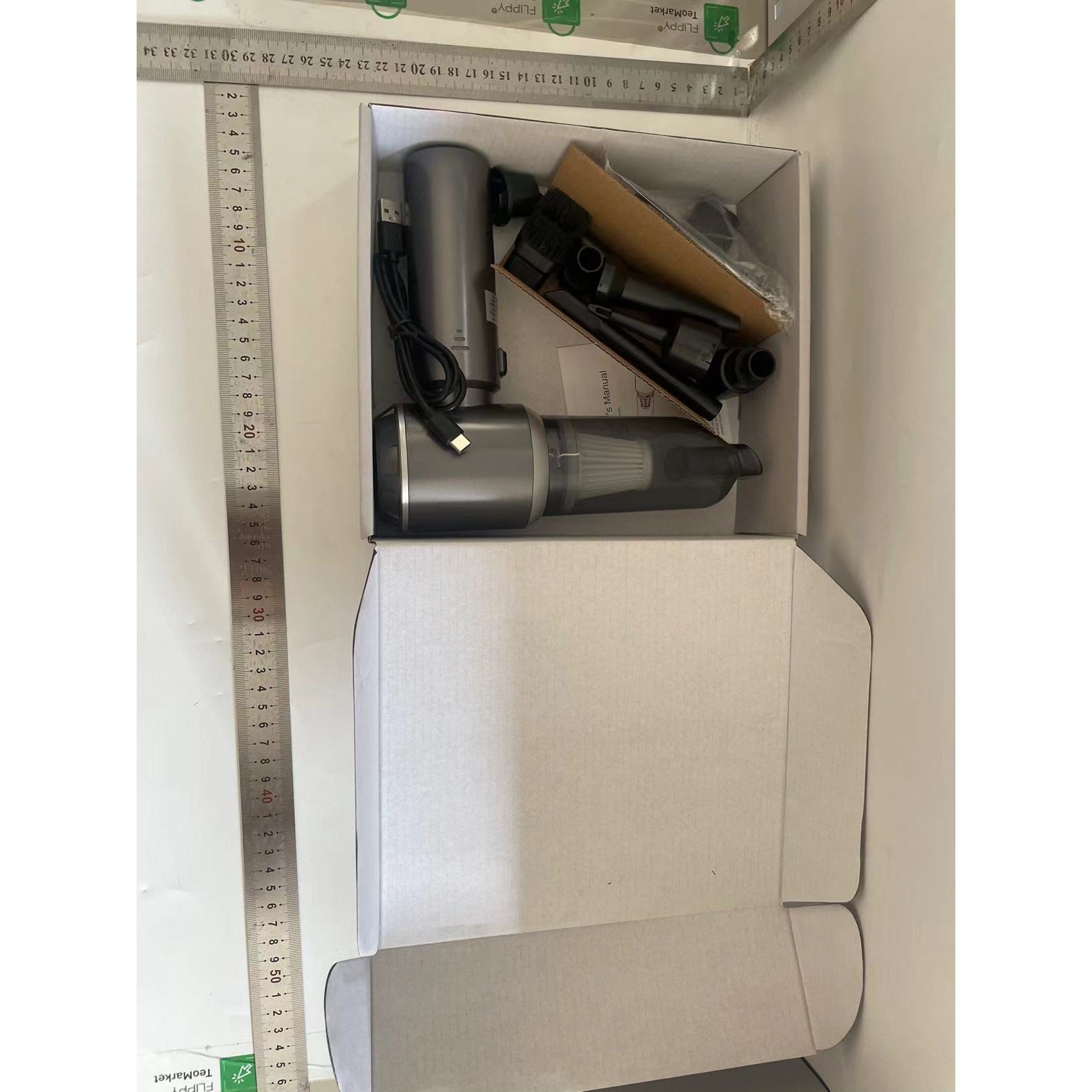Aspirator Portabil Auto, Flippy, pentru Casa si Masina, 3 Viteze, Incarcator Tip-C cu Incarcare Rapida, Tub