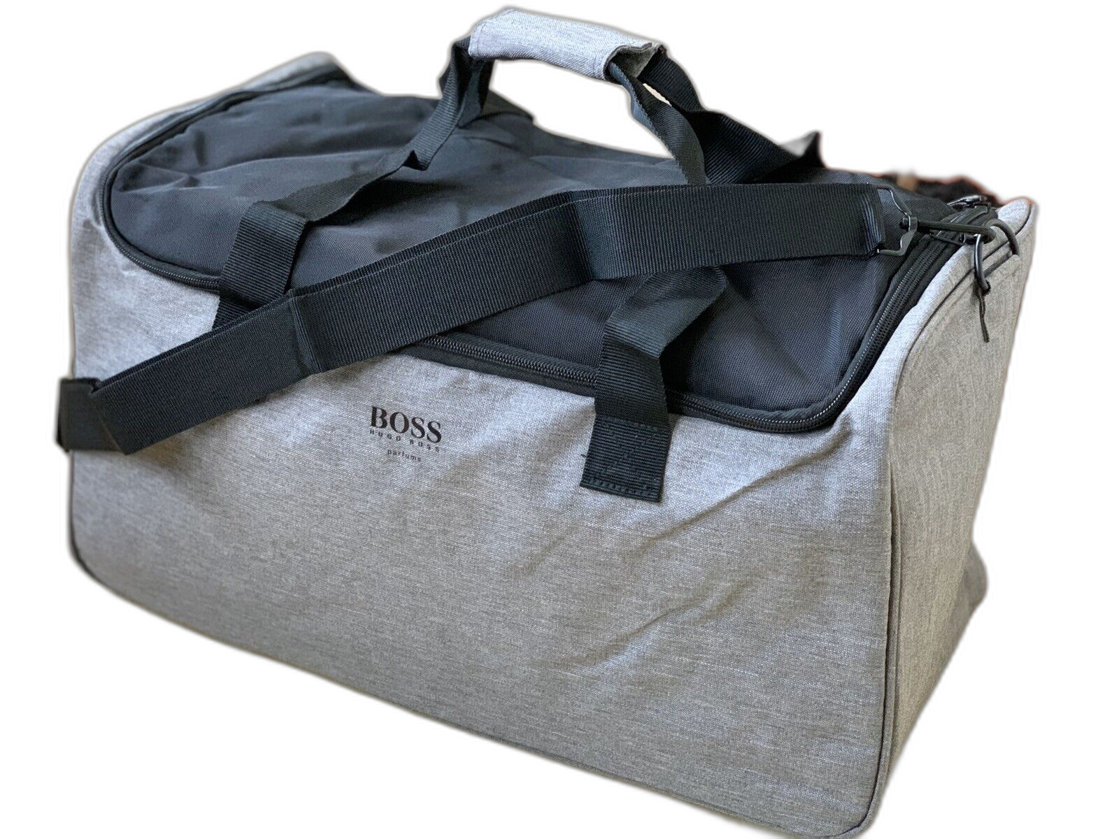 Hugo Boss, Hugo Boss, Poliester, Geantă textilă, Sală de fitness, Gri, Pentru bărbați - Olmarkt