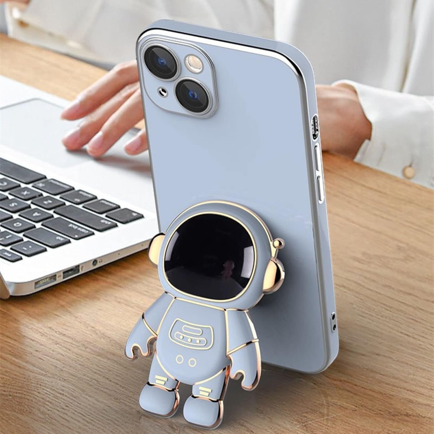Husa de Protectie TPU 2in1, Flippy, pentru Apple iPhone 15, Astronaut cu Suport, Antisoc, Rezistenta la Impact,