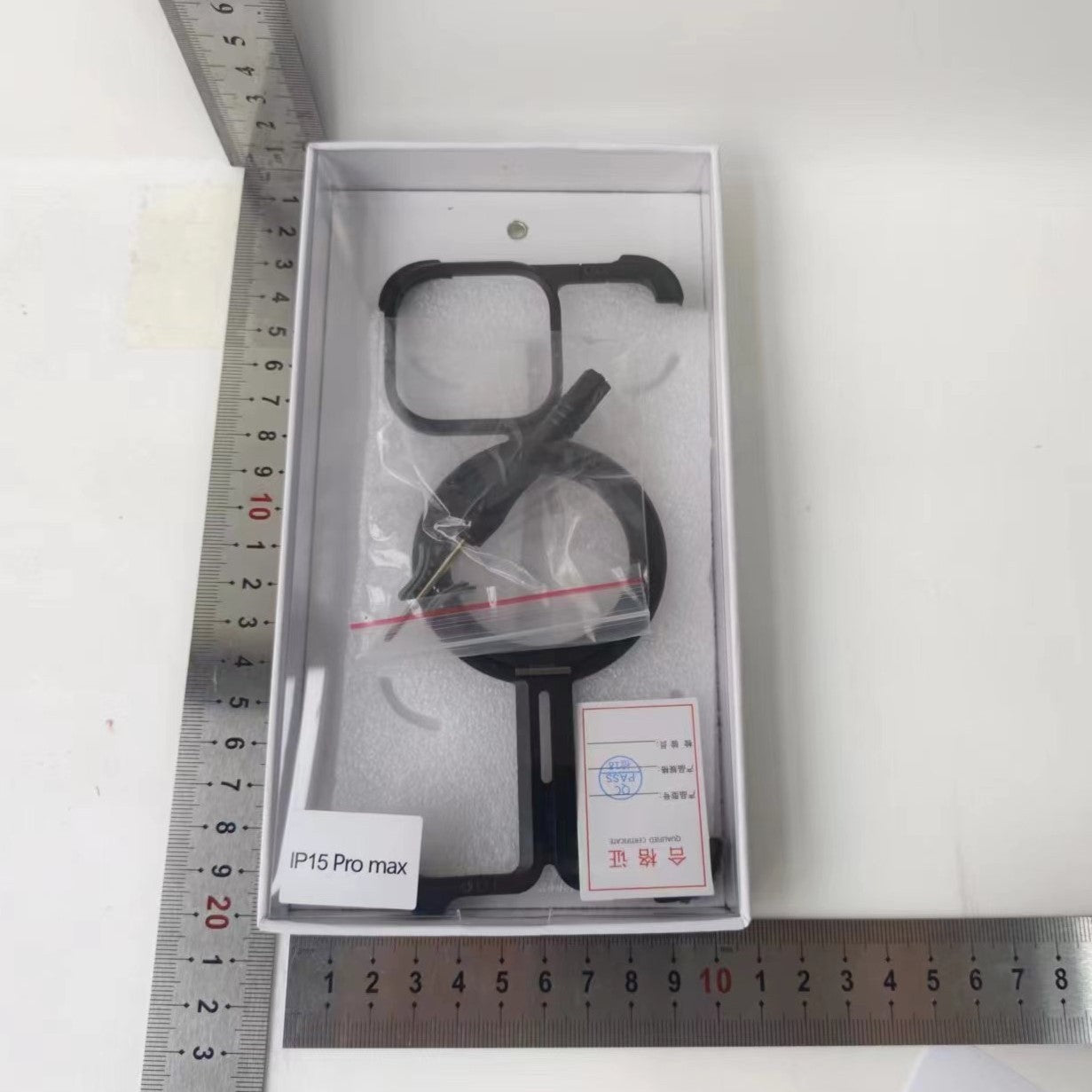 Husa MagSafe Metalica Compatibila cu iPhone 15 Pro, Flippy, Clear Case, Aliaj de Aluminiu, cu Magnet, fara Rama,