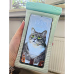 Husa subacvatica Cushion Waterproof Flippy, Snowproof, Universala, Dungata, cu Snur, pentru telefon sau documente,