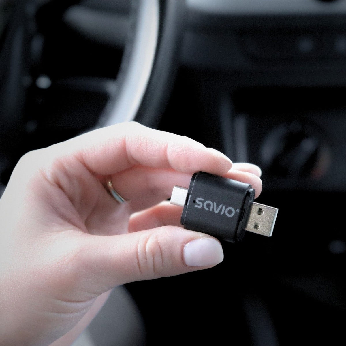 Adaptor wireless CarPlay și Android Auto TR-17