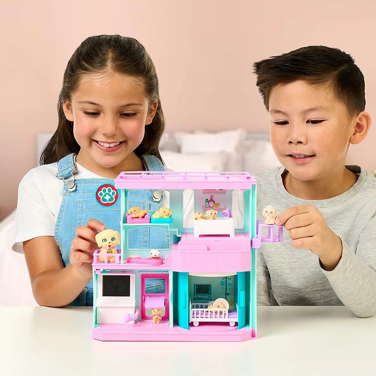 Set Little Live Pets Families - Klinika