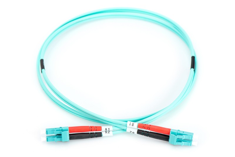 Cablu de fibră optică LC-LC MM 50/125 OM3 duplex LSOH 5m