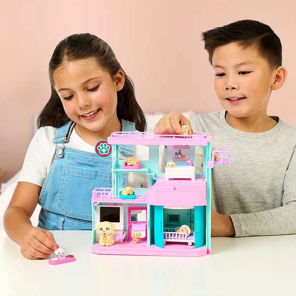 Set Little Live Pets Families - Klinika