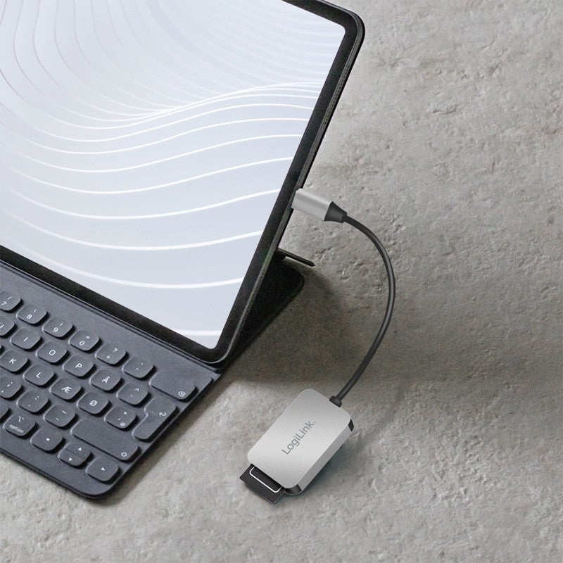 USB 3.2 Gen 1, SD/microSD, cititor de carduri USB-C