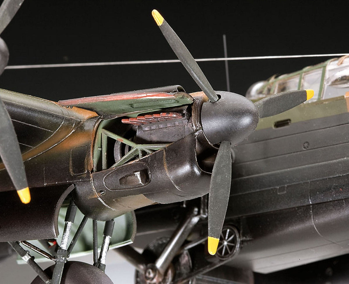 Kit de machete din plastic Avro Lancaster „Dambusters”