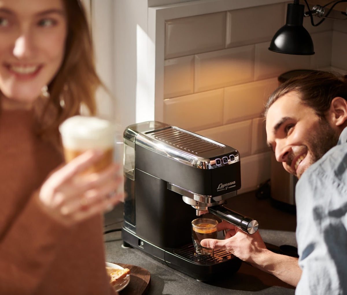 Espressor Lapressa, negru