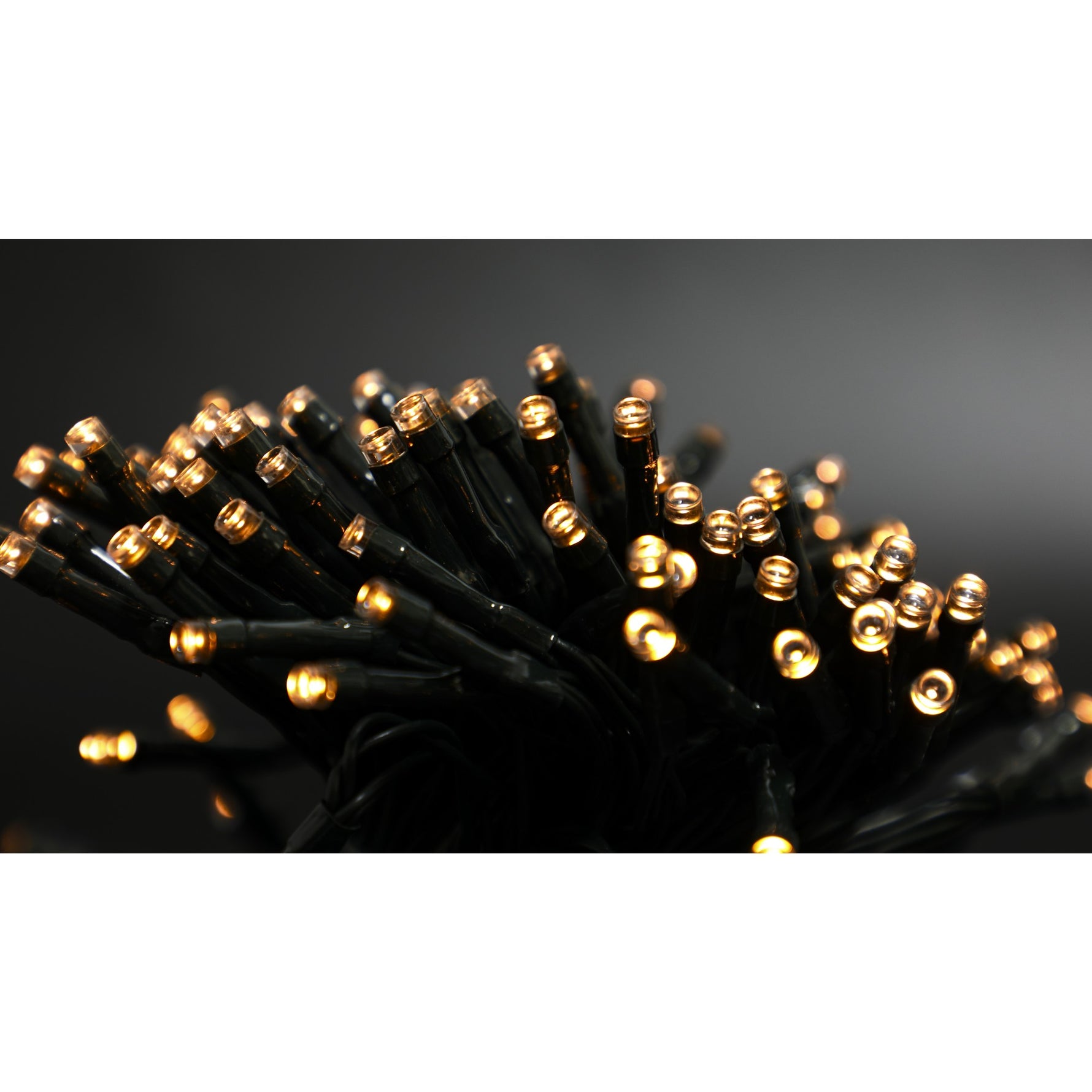 Instalatie Craciun, 20 metri, 200 de LED-uri, alb cald, cu energie solara, fir de cupru, liniar, interior/exterior,