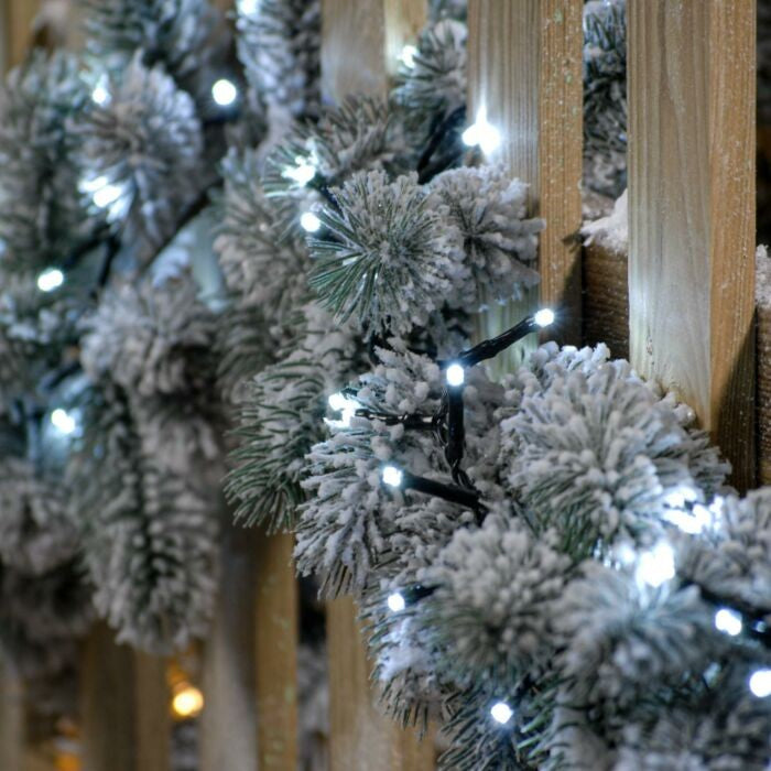 Instalatie Craciun, 20 metri, 200 de LED-uri, Alb Rece, cu energie solara, fir de cupru, liniar, interior/exterior,