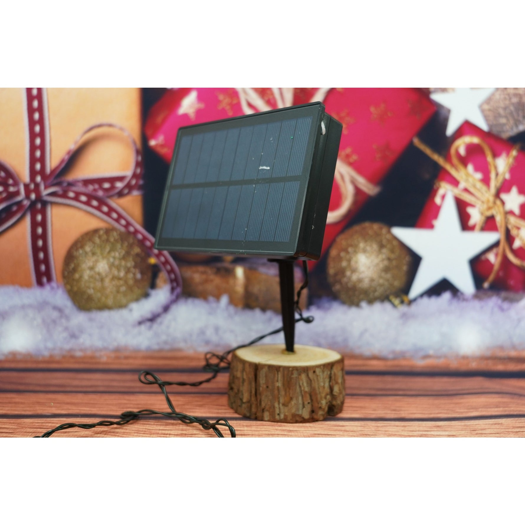 Instalatie Craciun, 8 metri, 50 de LED-uri, alb cald, telecomanda 8 functii, cu energie solara, fir negru, liniar,