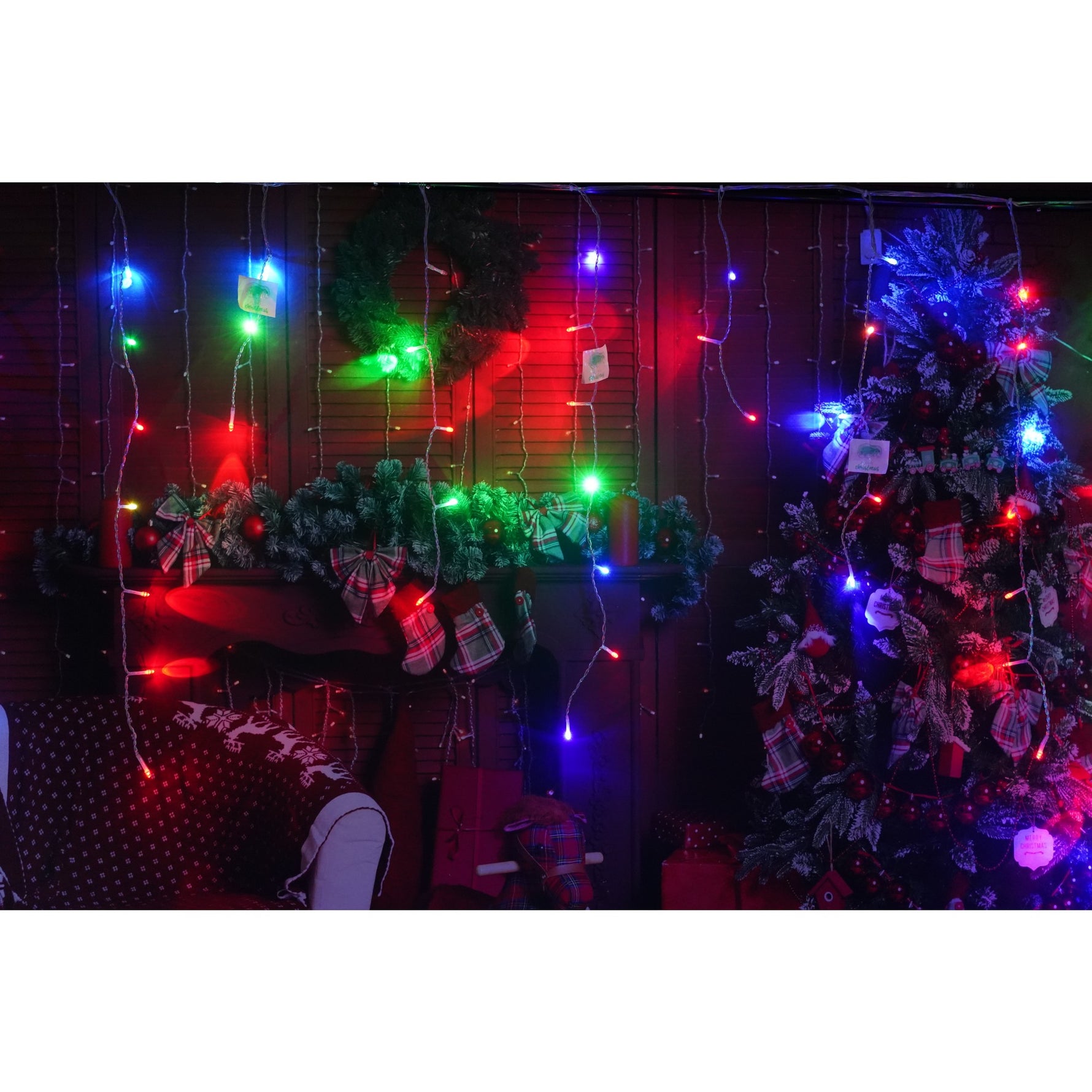 Sectiune Instalatie de Craciun Flippy® Tip Turturi, Flash 5 m, 143 LED-uri, Interconectabila, Fir Transparent, RB-RG,