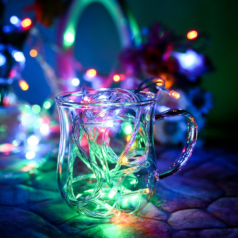 Instalatie de Craciun, Liniara, 1 m, Baterii, 10 LED-uri, Multicolor, 2 Jocuri de Lumini, Fir Transparent,