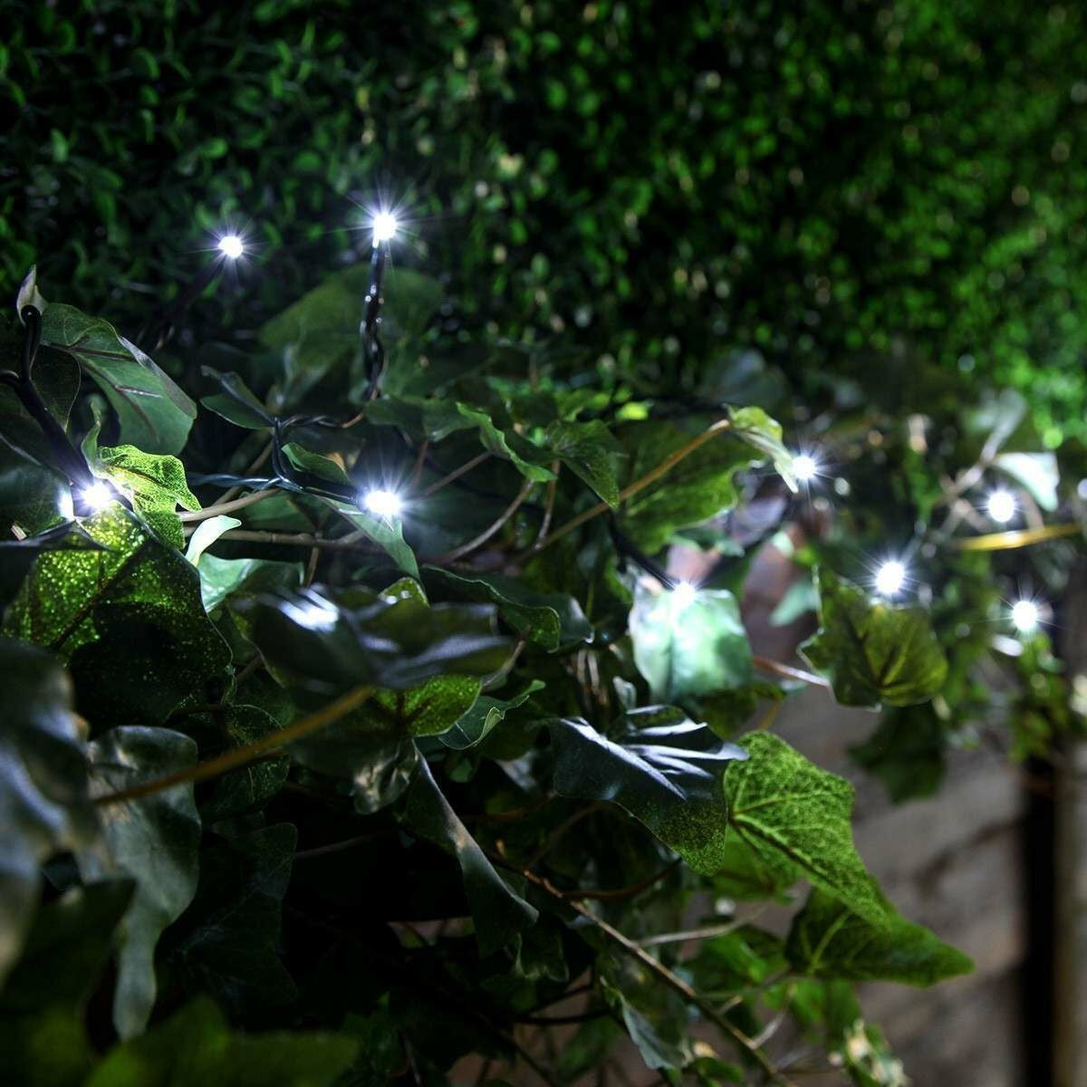 Instalatie de Craciun liniara Yoto, 10 m, din care 1 m cablu priza 220V, 100 LED, 8 jocuri de lumini, controler, fir
