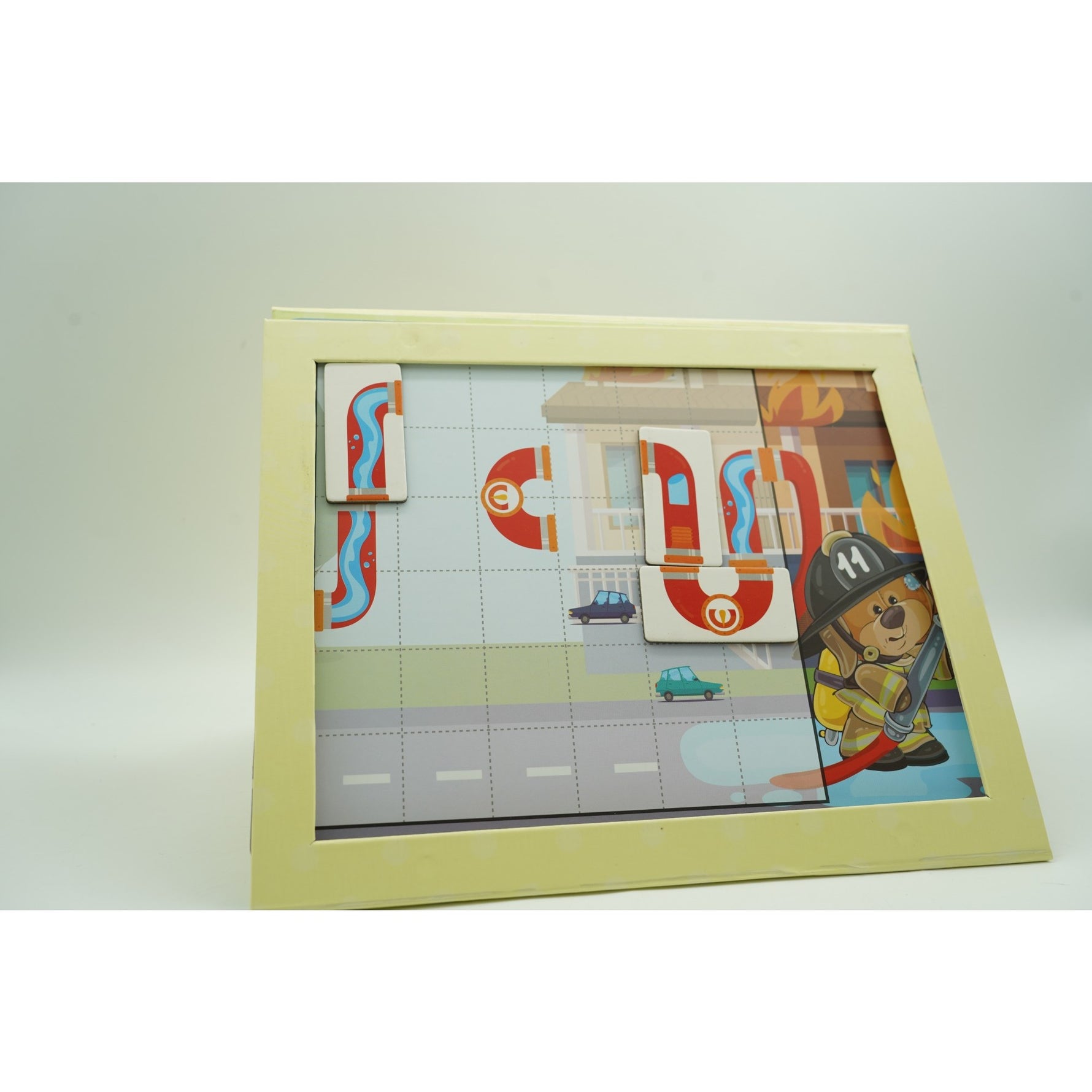 Joc educativ magnetic de interconectare, micul pompier, 15 nivele, 9 carti, pentru copii, +3 ani, multicolor