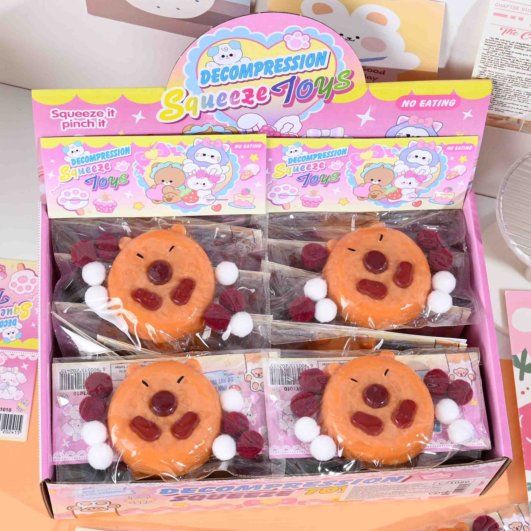 Jucarie Antistres Squishy, Flippy, cu Revenire Lenta, Squeeze Pinch Family, Forma de Biscuite Rotund, Model Capybara,