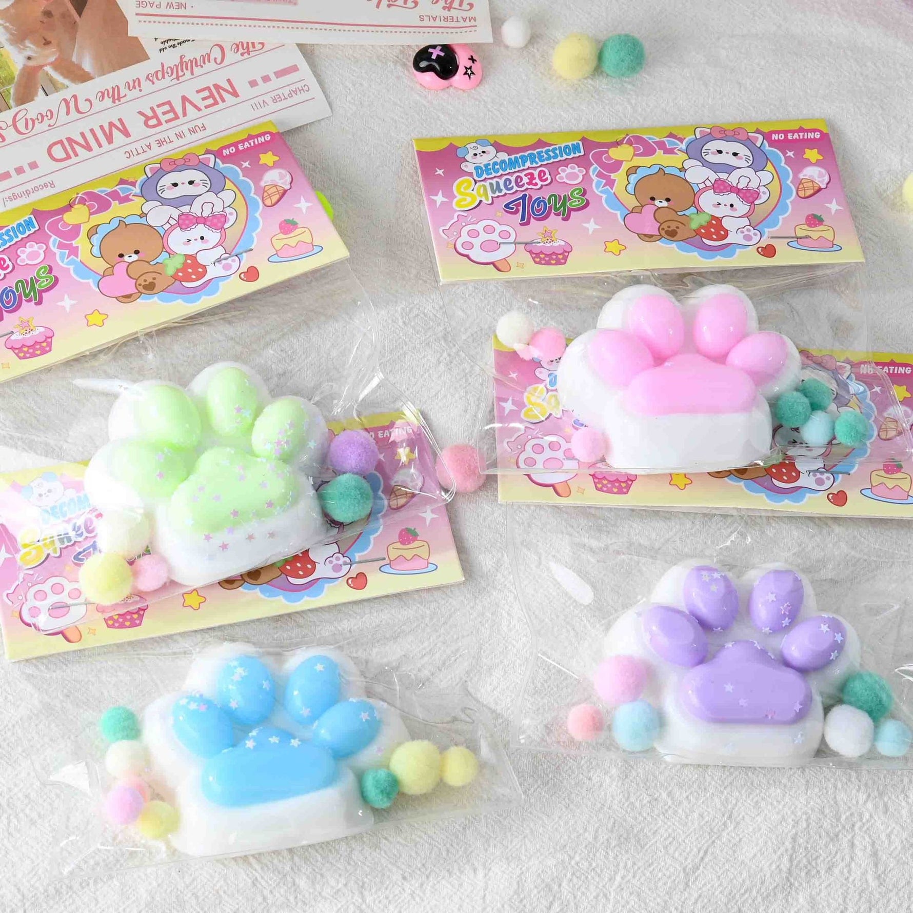 Jucarie Antistres Squishy, Flippy, cu Revenire Lenta, Labuta de Pisica Pufoasa, 7.5 cm, Ambalaj Transparent, Model