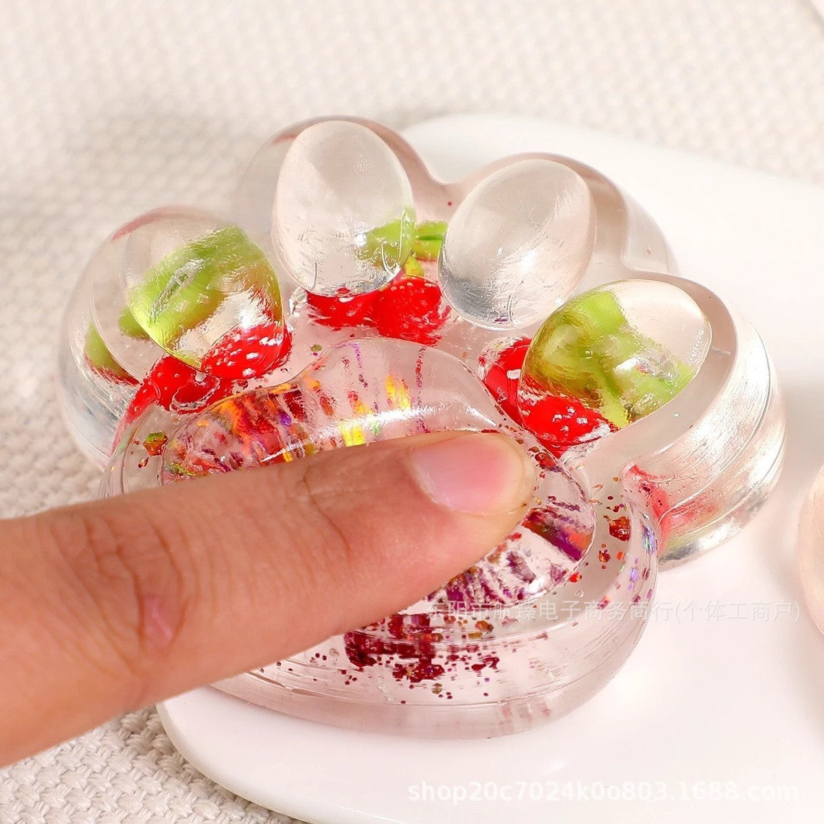 Jucarie Antistres Squishy, Flippy, cu Revenire Lenta, Labuta de Pisica Pufoasa, 7.5 cm, Ambalaj Transparent, Model