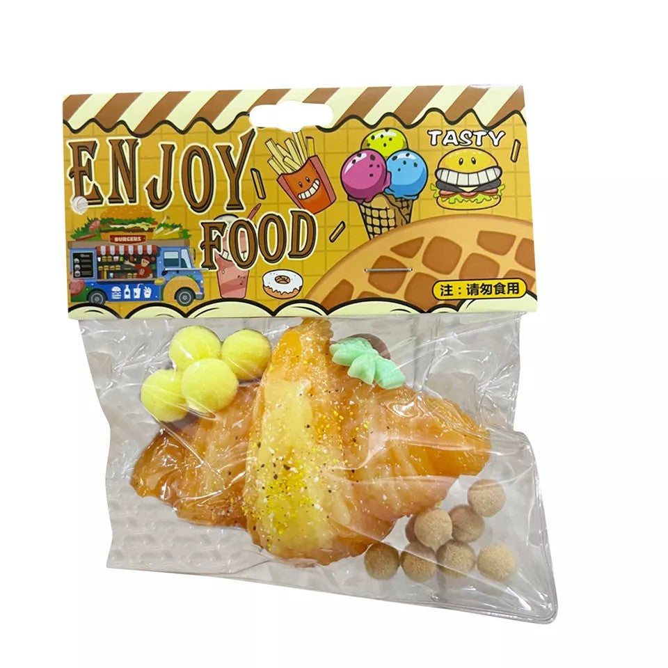 Jucarie Antistres Squishy, Flippy, cu Revenire Lenta, Squeeze Pinch Family, Model Croissant, 10x8 cm, 90g, Ambalaj