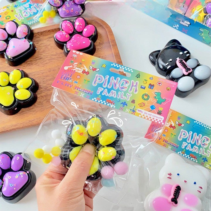 Jucarie Antistres Squishy, Flippy, cu Revenire Lenta, Squeeze Pinch Family, Model Labuta de Pisica, 6.8x6.2 cm, 55g,