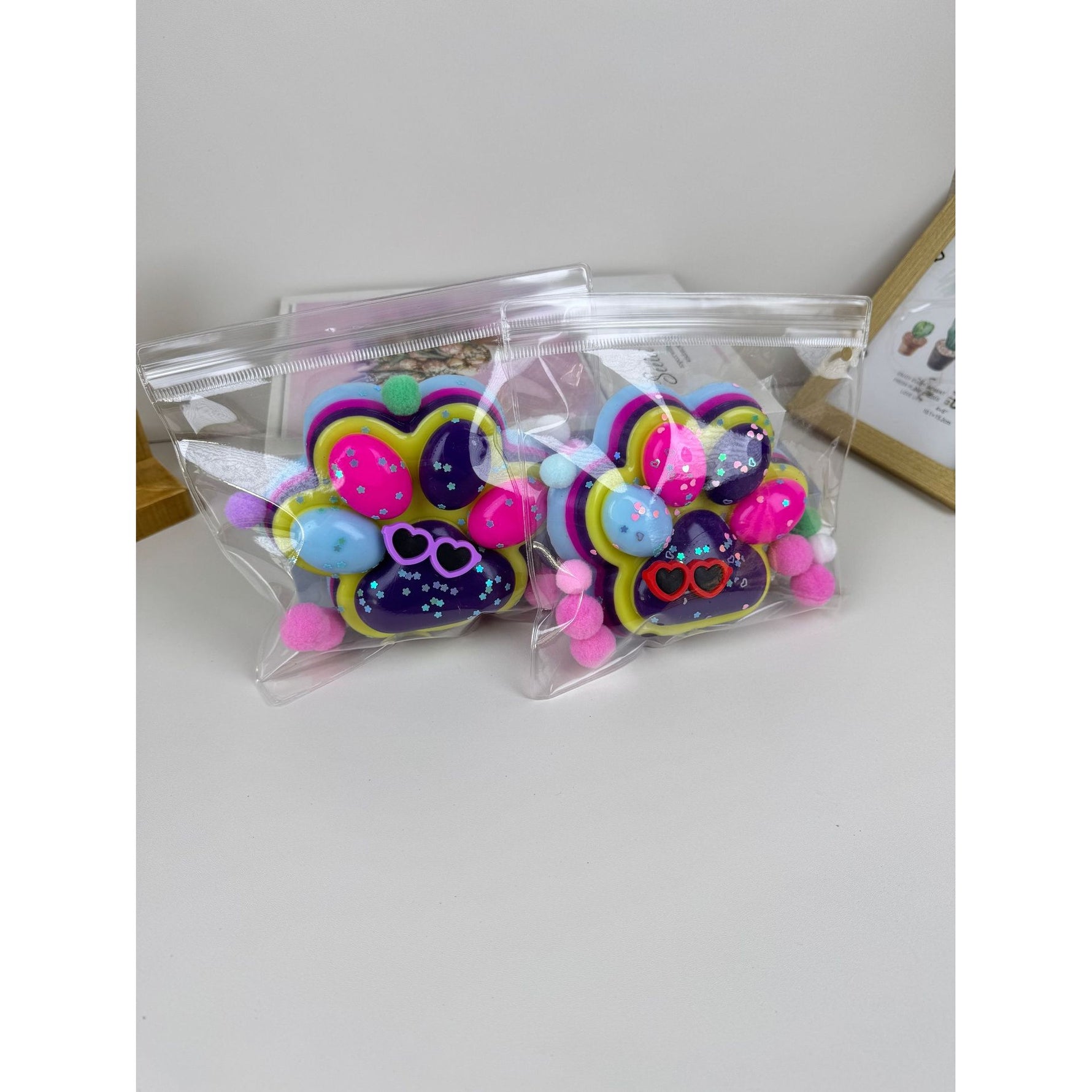 Jucarie Antistres Squishy, Flippy, cu Revenire Lenta, Squeeze Toys, Model Cat Paw, 12.5x10.5 cm, 220g, +3 Ani, din TPR,