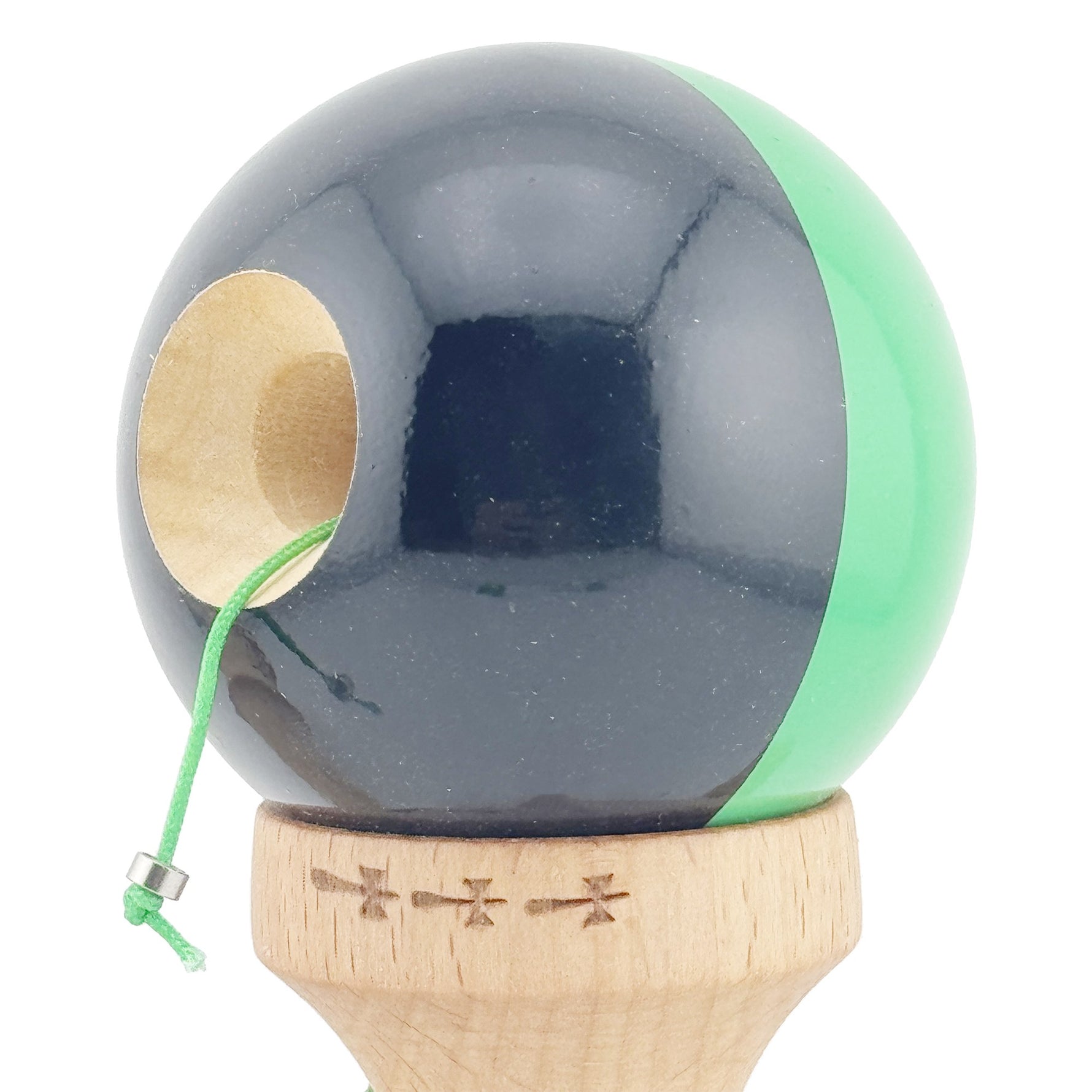 Kendama X Originala, Profesionala, Flippy, Big Cups V2, Super Sticky cu Cupe Mari, Rulment Metalic, din lemn 18 cm, Ata
