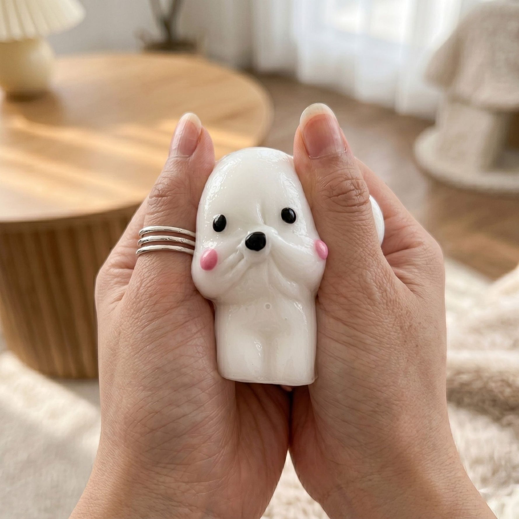 Jucarie Interactiva Antistres pentru Copii, Flippy, Squishy Catelus Kawaii, Silicon Moale, 4.5 x 4.5 cm, Alb/Roz