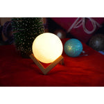 Lampa de veghe luna 3D Moon Light, lumina LED alb cald, alimentare baterii, fara acumulator, stand din plastic inclus,