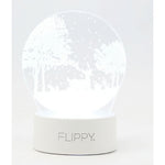 Lampa LED decorativa, Flippy, 3D, Peisaj de iarna, cu telecomanda, doua moduri de alimentare USB si baterii, 20 cm