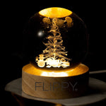 Lampa LED Decorativa, Flippy, cu Bila de Cristal cu Diametru 6cm, Model Brad de Craciun 3D, Alimentare USB, Suport din