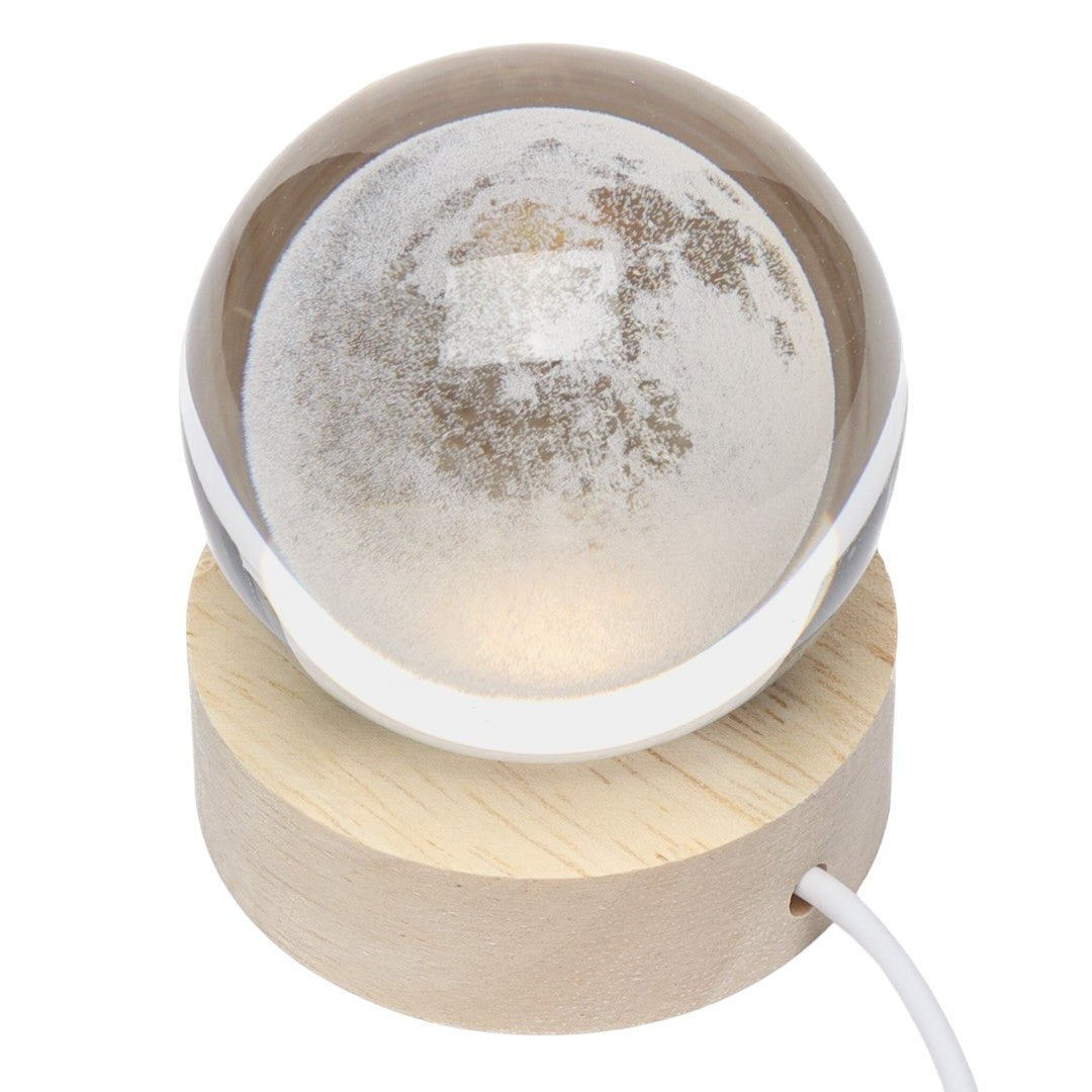 Lampa LED Decorativa, Flippy, cu Bila de Cristal cu Diametru 6cm, Model Luna 3D, Alimentare USB, Suport din Lemn,