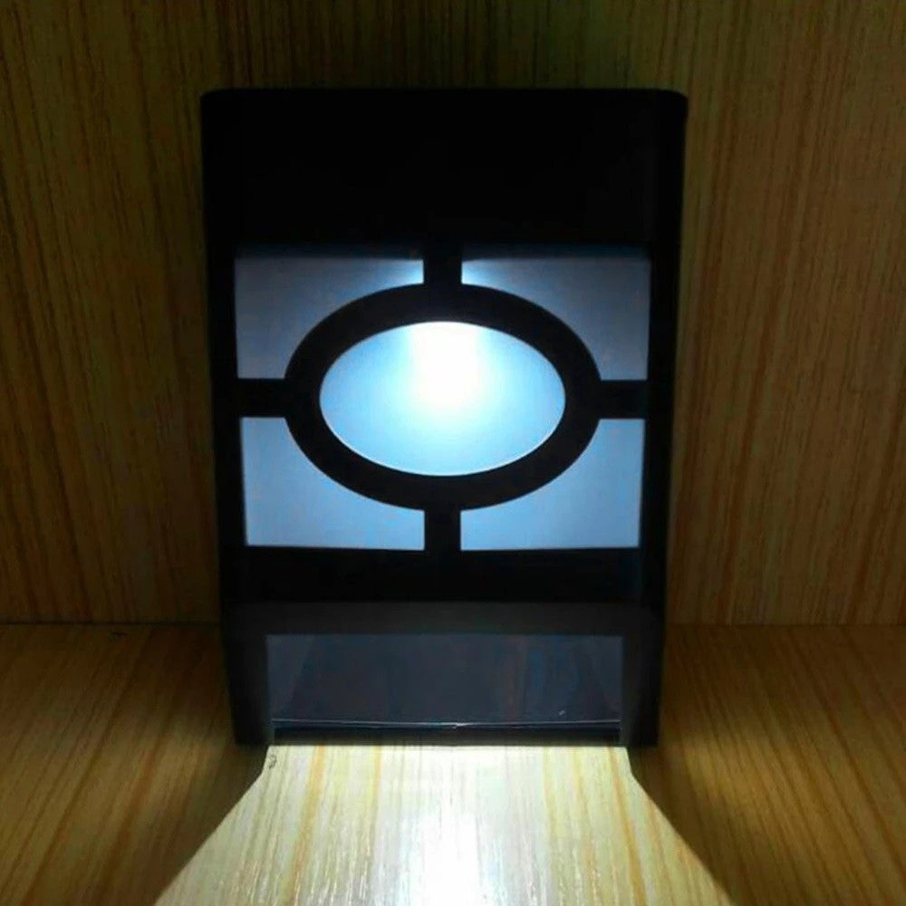 Set 4 Lampi Solare Led pentru Gradina, Flippy, Model Geometric, 11.8 x 8.6 x 5 cm, Buton On-Off, Alb Rece, Negru/Alb
