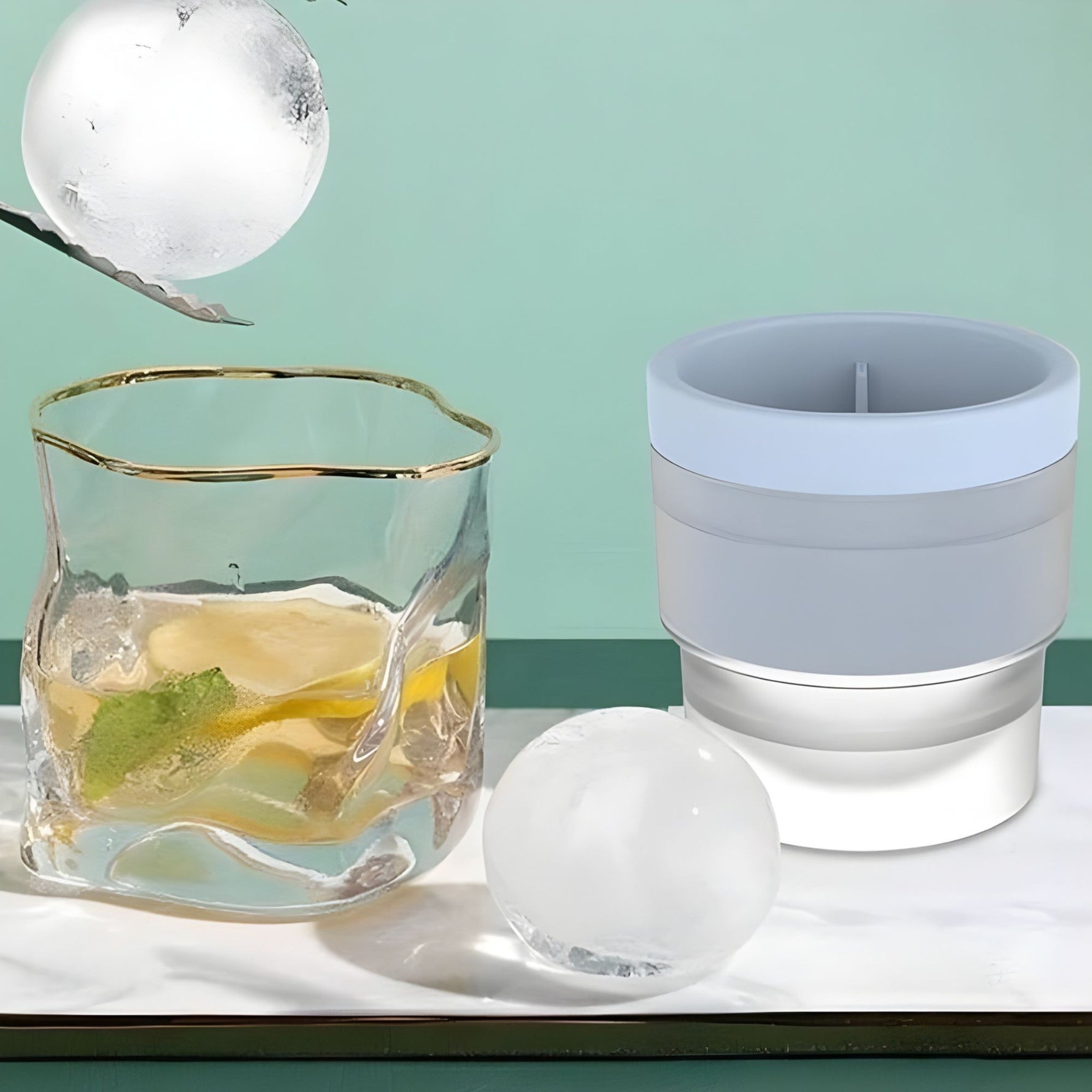 Forma pentru Gheata, Flippy, Sfera XL 6 cm, Silicon Alimentar Premium, Reutilizabila, Topire Lenta pentru Whiskey si