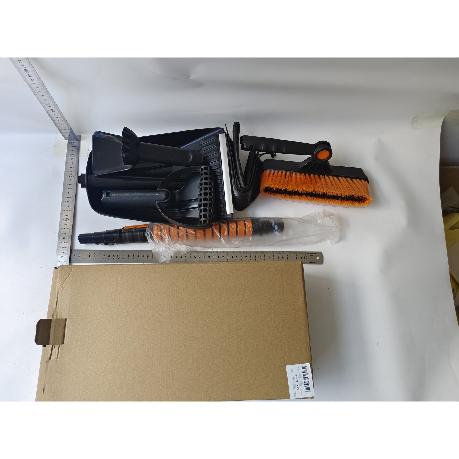 Lopata pentru zapada Flippy, 5 in 1, Perie, Racleta, 2 tipuri de Lopeti, Rotativa, Telescopica, Detasabila, Material