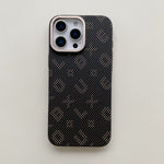 Carcasa Magnetica, Flippy, Compatibila Apple iPhone 17 Pro, din Fibra de Carbon, Litere Fosforescente, Maro