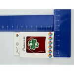 Martisor Brosa Mica in Cutie, Jolie, Design cu Mesaj, Dimensiune 2.5-3 cm, Material Metal, Model Trifoi