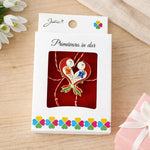 Martisor Brosa Mica in Cutie, Jolie, Dimensiune Brosa 2.5-3 cm, Material Metal, Model Vrabiute, Multicolor