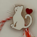 Martisor pentru copii, Jolie, Material Metal, Ambalaj Carton cu Design, Dimensiune Brosa Aproximativ 2x2 cm,