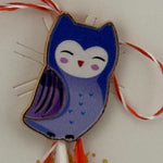 Martisor pentru copii, Jolie, Material Metal, Ambalaj Carton cu Design, Dimensiune Brosa Aproximativ 2x2 cm,